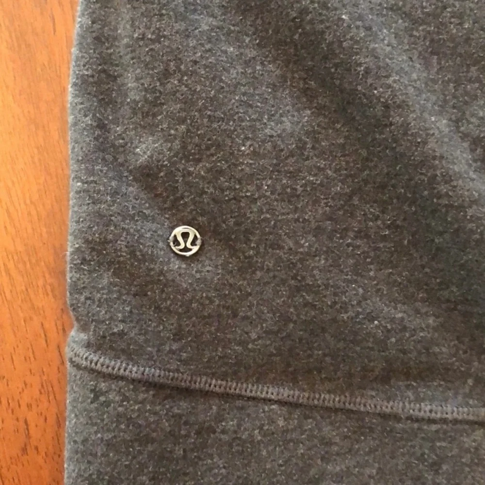 Lululemon - Picture 4 of 7